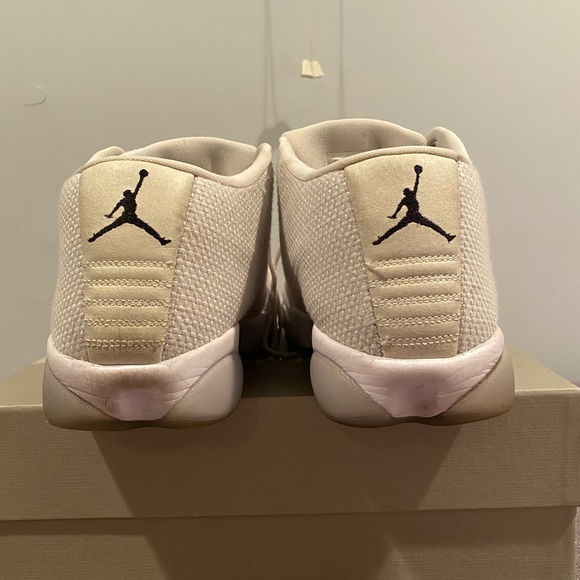 Men’s size 13 JORDANS - Picture 3 of 4